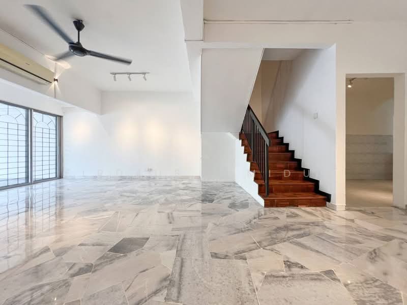 Rumah Teres 2 Tingkat untuk Dijual di Taman Serdang Raya (Seri Kembangan) - Firdaus Hamidun - PropertyGuru.com.my
