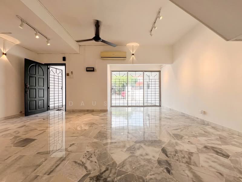 Rumah Teres 2 Tingkat untuk Dijual di Taman Serdang Raya (Seri Kembangan) - Firdaus Hamidun - PropertyGuru.com.my