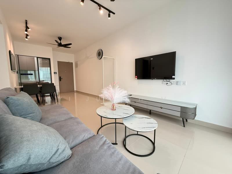 Servis Apartment untuk Disewa di Baron Residence @ Lake City - Yi Jun Cham - Living Room - PropertyGuru.com.my