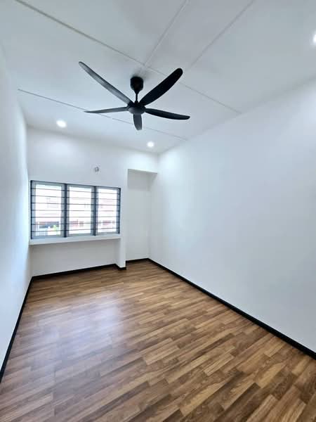 2-storey Terraced House for Sale in Taman Ipoh Timur (Ipoh) - Kent C - Interior - PropertyGuru.com.my