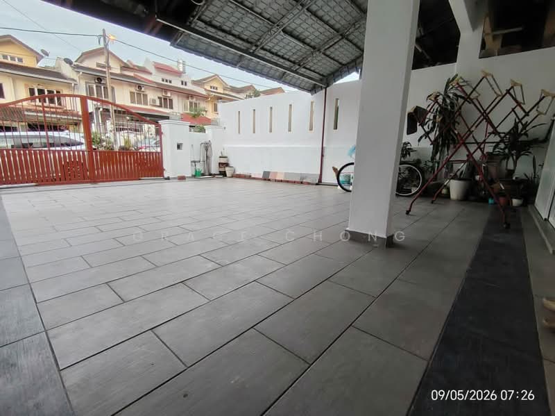 Rumah Teres 2.5 Tingkat untuk Disewa di Taman Equine (Seri Kembangan) - Grace Chong - Exterior - PropertyGuru.com.my