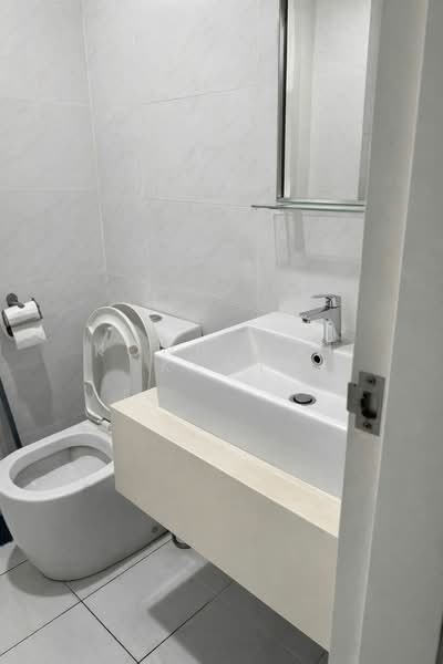 Servis Apartment untuk Disewa di Eco Sky - Kong Wai Keat - Bathroom - PropertyGuru.com.my