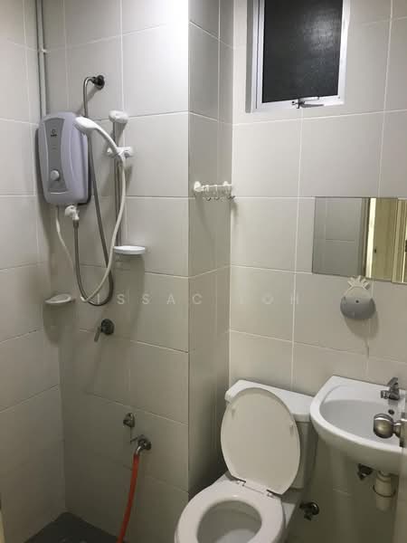 Kondominium untuk Disewa di Sky Awani Residensi 1 - Issac Loh - Bathroom - PropertyGuru.com.my