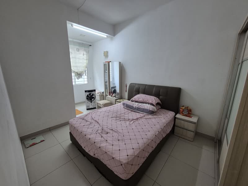 Rumah Teres 2 Tingkat untuk Dijual di Taman Tiara East (Semenyih) - KK HEW - Bedroom - PropertyGuru.com.my