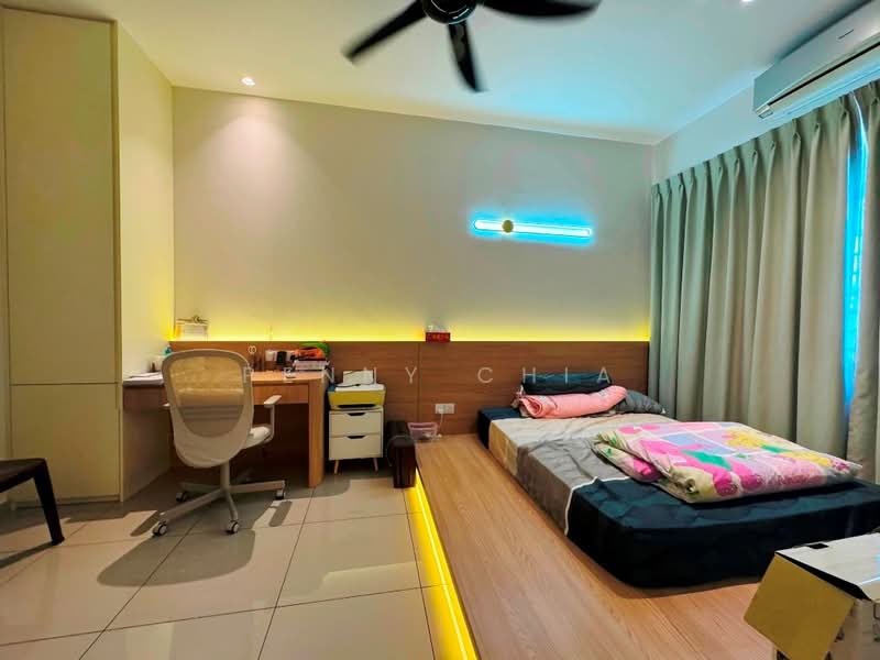 Rumah Teres 2 Tingkat untuk Dijual di Bandar Rimbayu (Telok Panglima Garang) - Penny Chia - Bedroom - PropertyGuru.com.my