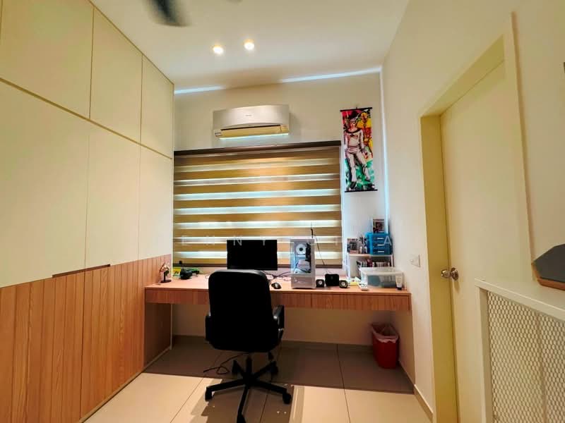 Rumah Teres 2 Tingkat untuk Dijual di Bandar Rimbayu (Telok Panglima Garang) - Penny Chia - Study - PropertyGuru.com.my
