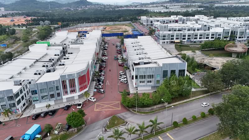 Kedai / Pejabat untuk Dijual di Bandar Sri Sendayan (Negeri Sembilan) - Fiqri Hazim Rozmi - Exterior - PropertyGuru.com.my