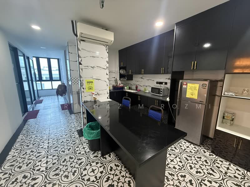 Kedai / Pejabat untuk Dijual di Bandar Sri Sendayan (Negeri Sembilan) - Fiqri Hazim Rozmi - Kitchen - PropertyGuru.com.my