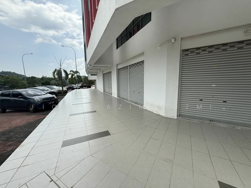 Kedai / Pejabat untuk Dijual di Bandar Sri Sendayan (Negeri Sembilan) - Fiqri Hazim Rozmi - Exterior - PropertyGuru.com.my