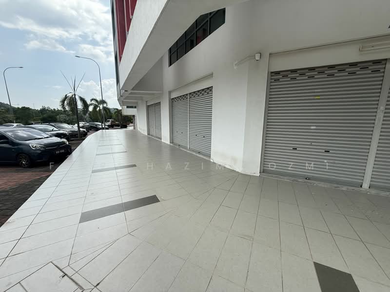 Kedai / Pejabat untuk Dijual di Bandar Sri Sendayan (Negeri Sembilan) - Fiqri Hazim Rozmi - Exterior - PropertyGuru.com.my