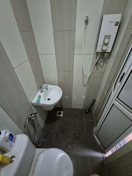 Rumah Teres 2 Tingkat untuk Dijual di Taman Tiara East (Semenyih) - KK HEW - Bathroom - PropertyGuru.com.my