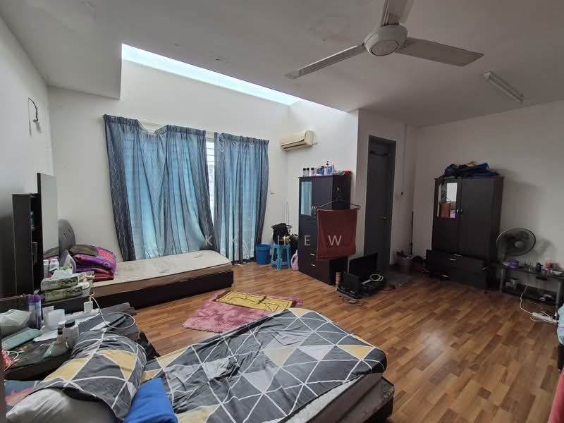 Rumah Teres 2 Tingkat untuk Dijual di Taman Tiara East (Semenyih) - KK HEW - Bedroom - PropertyGuru.com.my