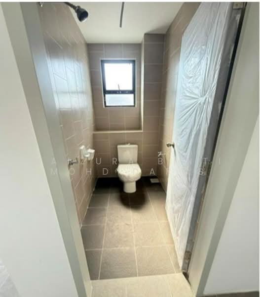 Shop / Office for Rent in Setia Ecohill (Semenyih) - Maizura binti Mohd Darus - Bathroom - PropertyGuru.com.my