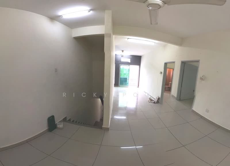 Rumah Teres 2 Tingkat untuk Dijual di Bandar Mahkota Cheras (Cheras) - Ricky Poon - Entrance - PropertyGuru.com.my