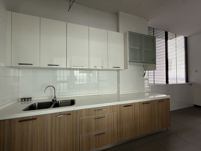 Apartment for Sale at Molek Pine 4 - Eliin Loo - Kitchen - PropertyGuru.com.my