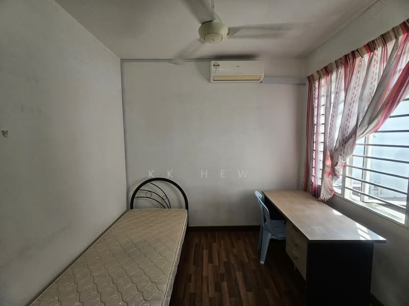 2-storey Terraced House for Rent in Tiara East (Semenyih) - KK HEW - Bedroom - PropertyGuru.com.my