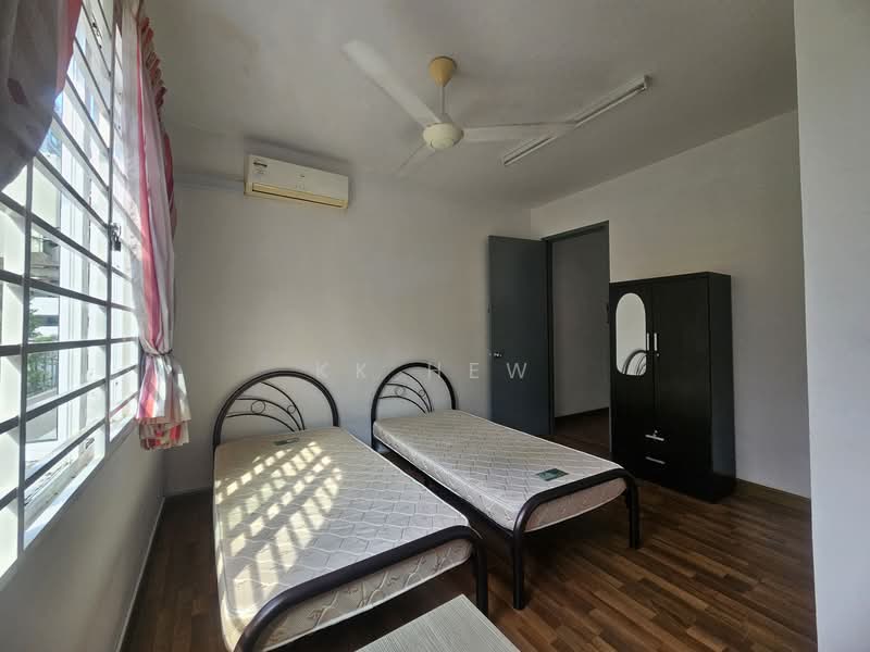 2-storey Terraced House for Rent in Tiara East (Semenyih) - KK HEW - Bedroom - PropertyGuru.com.my