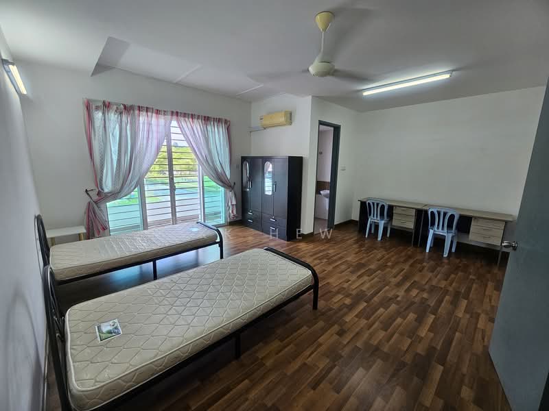 2-storey Terraced House for Rent in Tiara East (Semenyih) - KK HEW - Bedroom - PropertyGuru.com.my
