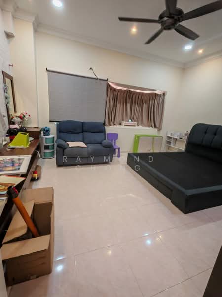 3.5-storey Terraced House for Sale in Taman Cheras Utama (Cheras) - Raymond Chong - Living Room - PropertyGuru.com.my