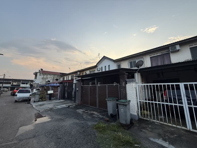 Rumah Teres 2 Tingkat untuk Disewa di Taman Kota Masai (Pasir Gudang) - Loh Lee Peng - Exterior - PropertyGuru.com.my