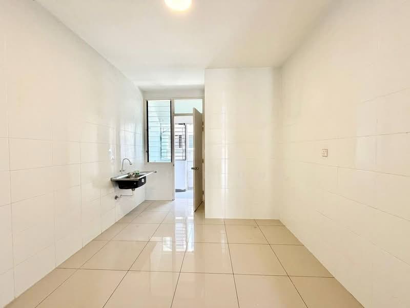 2-storey Terraced House for Sale in Eco Majestic (Semenyih) - Esther Ong - Kitchen - PropertyGuru.com.my