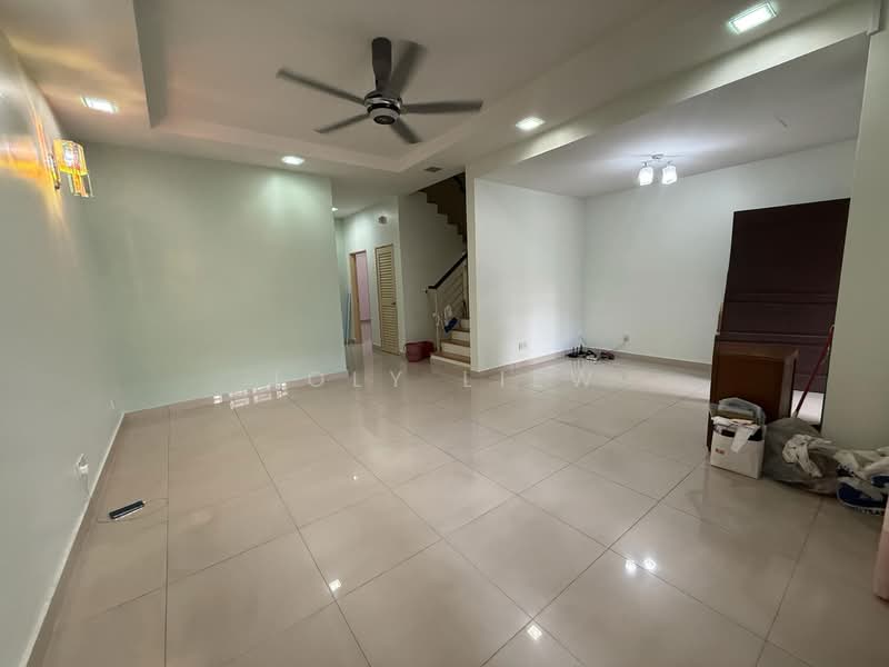 2-storey Terraced House for Sale in Bandar Kinrara Seksyen 9 (Bandar Kinrara) - Joly Liew - Living Room - PropertyGuru.com.my