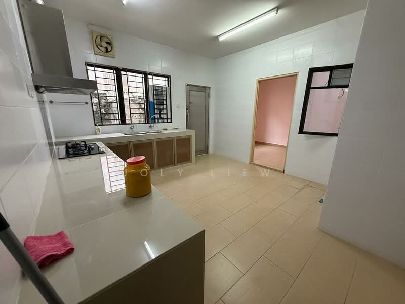2-storey Terraced House for Sale in Bandar Kinrara Seksyen 9 (Bandar Kinrara) - Joly Liew - Kitchen - PropertyGuru.com.my
