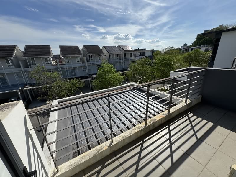 Rumah Teres 3 Tingkat untuk Disewa di Petaling Jaya (Selangor) - Wong WG - Exterior - PropertyGuru.com.my