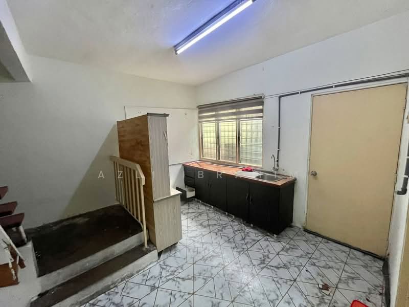 2-storey Terraced House for Sale in Taman Muda (Ampang) - Azli Ibrahim - Interior - PropertyGuru.com.my