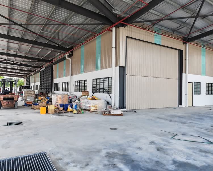 Factory for Rent in Puncak Alam (Selangor) - Angelina Tan - Exterior - PropertyGuru.com.my