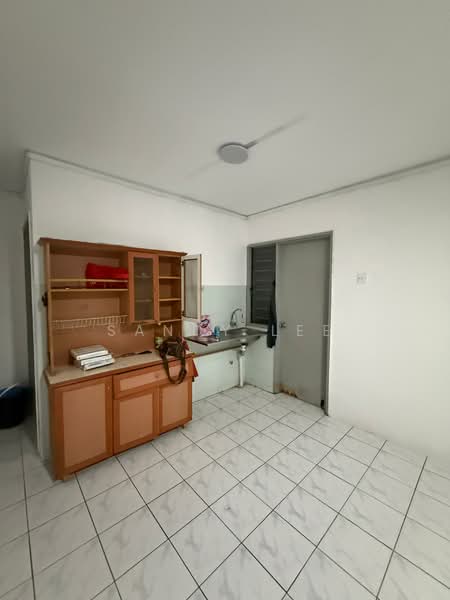 Apartment for Rent at Desa Sri Puteri B - Sandy Lee - Kitchen - PropertyGuru.com.my