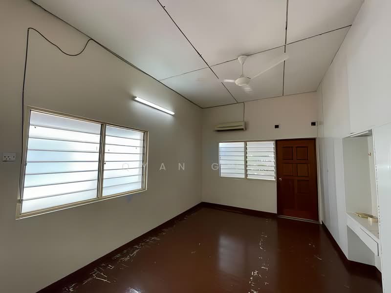 Terraced House for Sale in Island Glades (Jelutong) - Qyan Goh - Interior - PropertyGuru.com.my