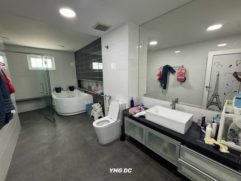 Semi-Detached House for Sale in Ambang Botanic (Klang) - Desmond Chan - Bathroom - PropertyGuru.com.my