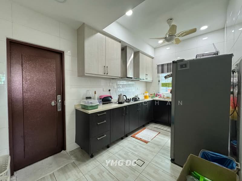 2-storey Terraced House for Sale in Ambang Botanic (Klang) - Desmond Chan - Kitchen - PropertyGuru.com.my