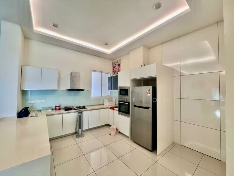 Kondominium untuk Disewa di 10 Island Resort - Danick Teoh - Kitchen - PropertyGuru.com.my