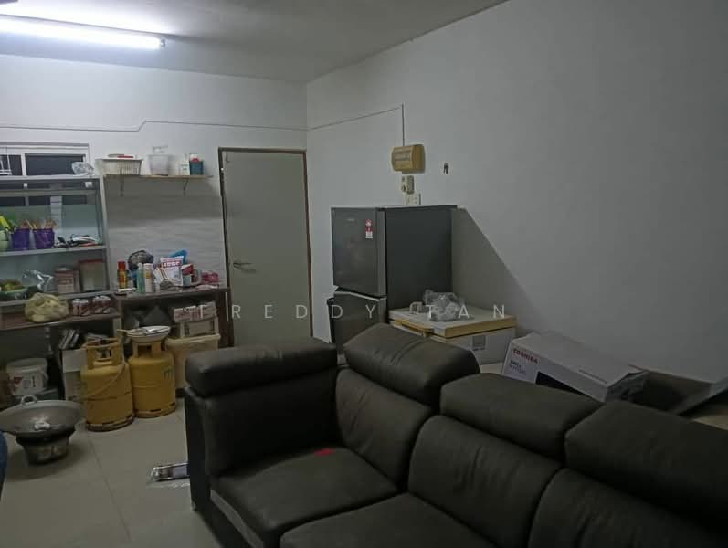 Rumah Flat untuk Dijual di Taman Relau Jaya - Freddy Tan - Living Room - PropertyGuru.com.my