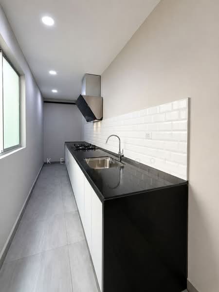 Terraced House for Sale in Gelugor (Penang) - Kelvin Ooi - Kitchen - PropertyGuru.com.my