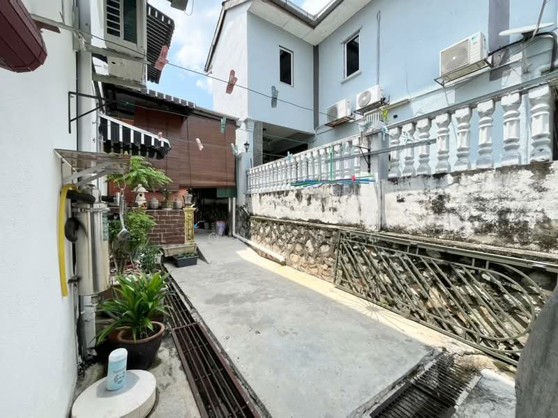 Semi-Detached House for Sale in Bandar Country Homes (Rawang) - Leon Wong - Exterior - PropertyGuru.com.my