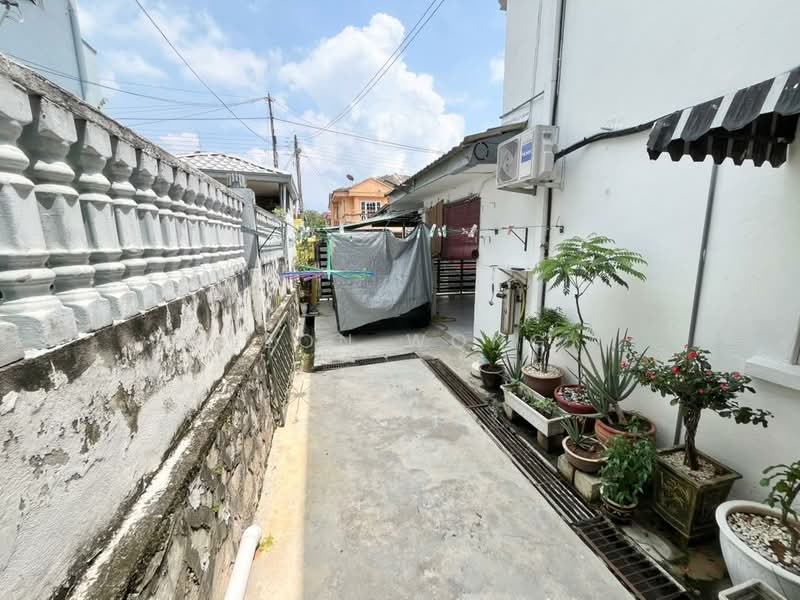 Semi-Detached House for Sale in Bandar Country Homes (Rawang) - Leon Wong - Exterior - PropertyGuru.com.my