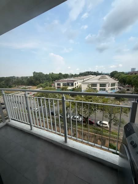 Servis Apartment untuk Disewa di DK Impian - Jayden Tong - Balcony - PropertyGuru.com.my