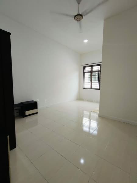 Rumah Teres 2 Tingkat untuk Dijual di Setia Tropika (Johor Bahru) - Betty Ng - PropertyGuru.com.my