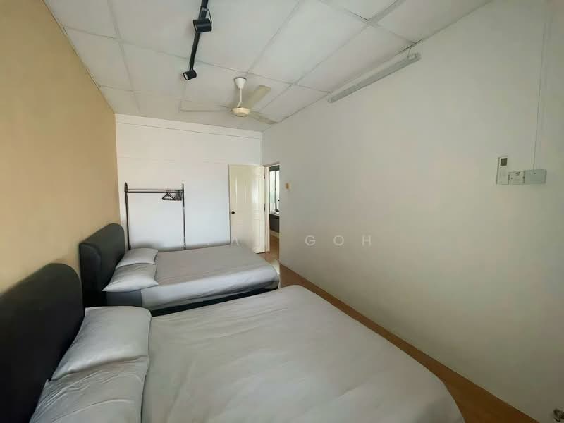 Rumah Teres untuk Disewa di Island Glades (Jelutong) - Qyan Goh - Bedroom - PropertyGuru.com.my
