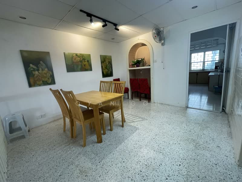 Rumah Teres untuk Disewa di Island Glades (Jelutong) - Qyan Goh - Dining Room - PropertyGuru.com.my