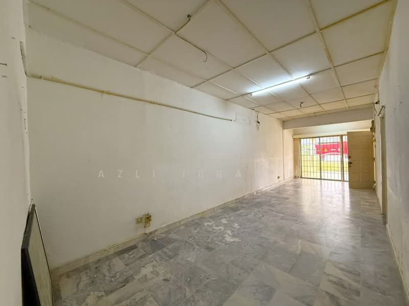 1-storey Terraced House for Sale in Pandan Jaya (Ampang) - Azli Ibrahim - Interior - PropertyGuru.com.my