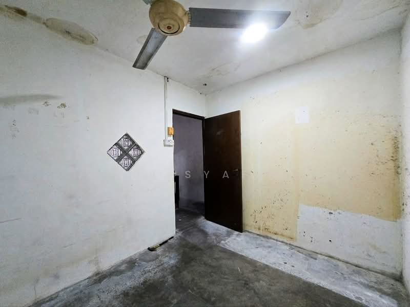 1.5-storey Terraced House for Sale in Kampung Melayu Ampang (Ampang) - Zul Syafiq - Interior - PropertyGuru.com.my