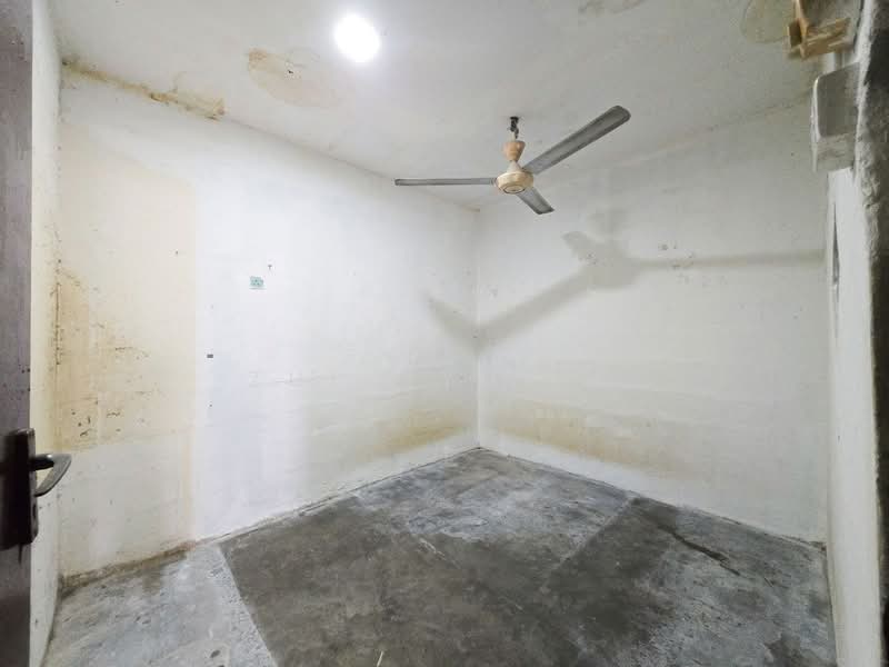 1.5-storey Terraced House for Sale in Kampung Melayu Ampang (Ampang) - Zul Syafiq - Interior - PropertyGuru.com.my