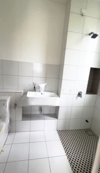 2-storey Terraced House for Sale in Eco Majestic (Semenyih) - Fred Chai Meng Foong - Bathroom - PropertyGuru.com.my