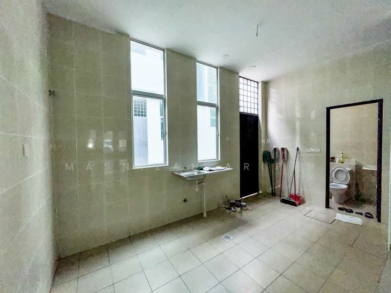 Rumah Teres 3 Tingkat untuk Dijual di Kajang (Selangor) - Masnizah Arifin - Bathroom - PropertyGuru.com.my
