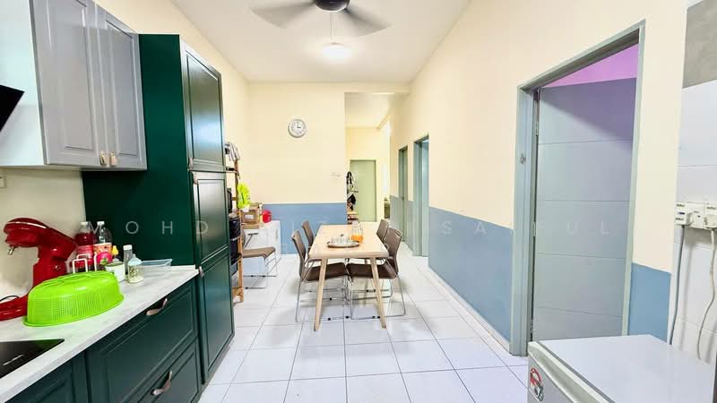Rumah Teres 1 Tingkat untuk Dijual di Dengkil (Selangor) - Mohd Aizat Saiful Bahri - Kitchen - PropertyGuru.com.my