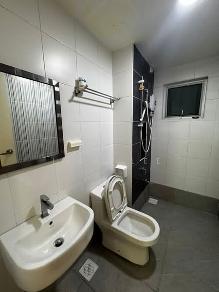 Service Residence for Rent at D'Tasek Residences (Tasek Impian) - Lucas Lee - Bathroom - PropertyGuru.com.my